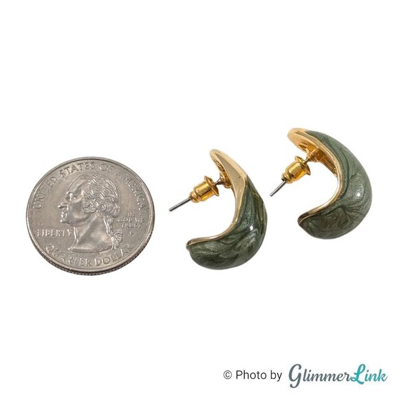 VTG 80s Elongated Domed Oval Semi Hoop Green Enamel Swirl Gold Tone Earrings - Picture 4 of 7
